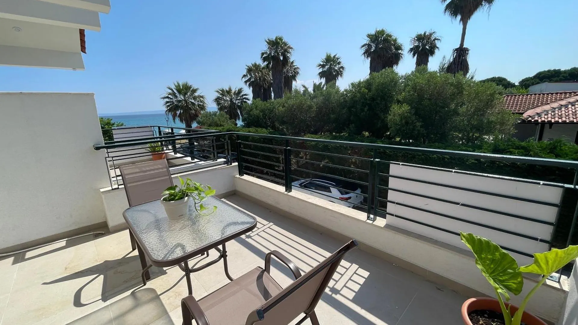 Paradise Overlook - Beachfront Villa Pefkohori Greece