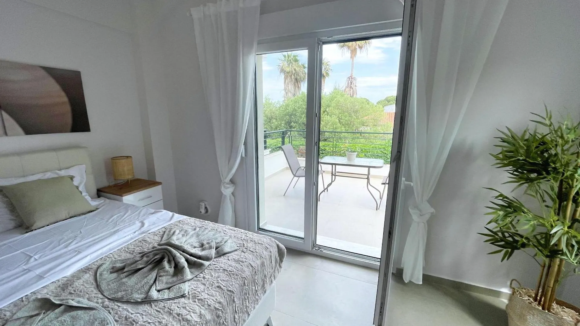 Holiday home Paradise Overlook - Beachfront Villa Pefkohori
