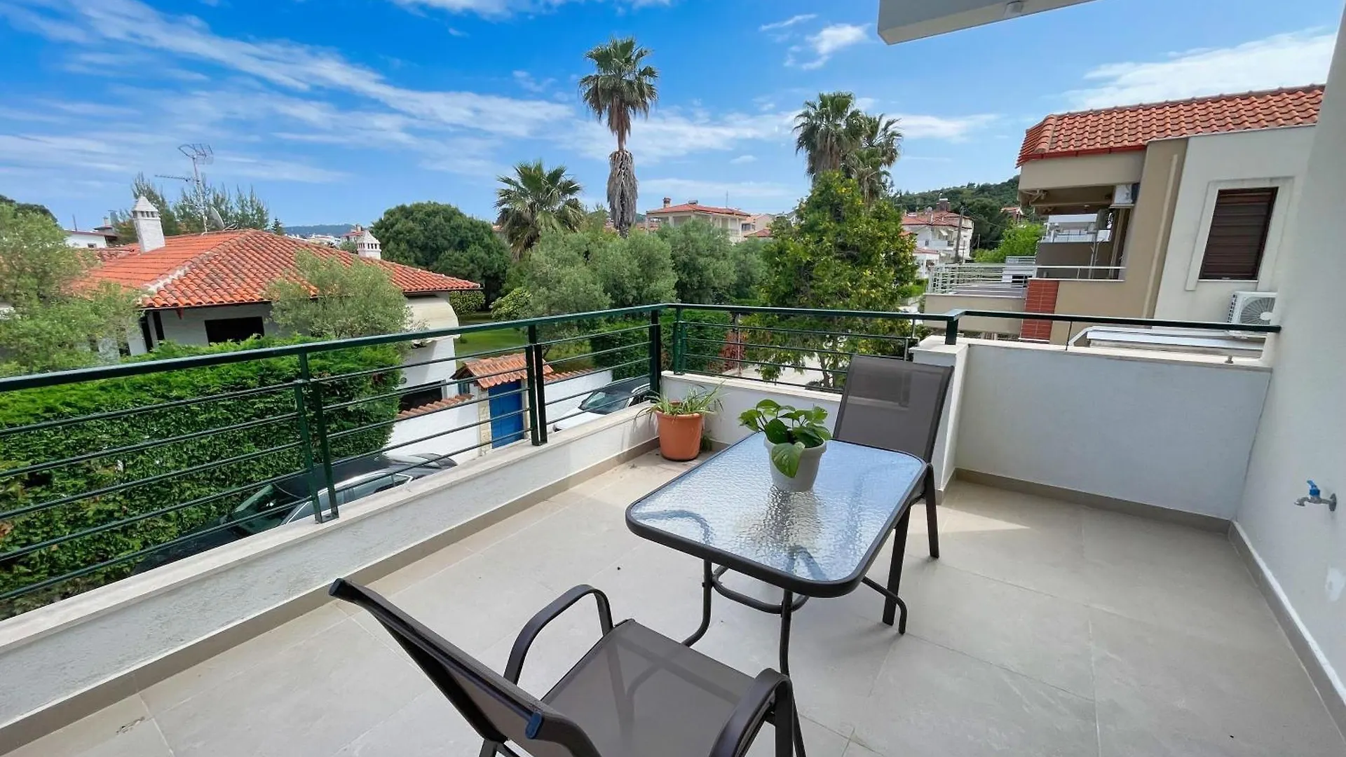 Paradise Overlook - Beachfront Villa Pefkohori