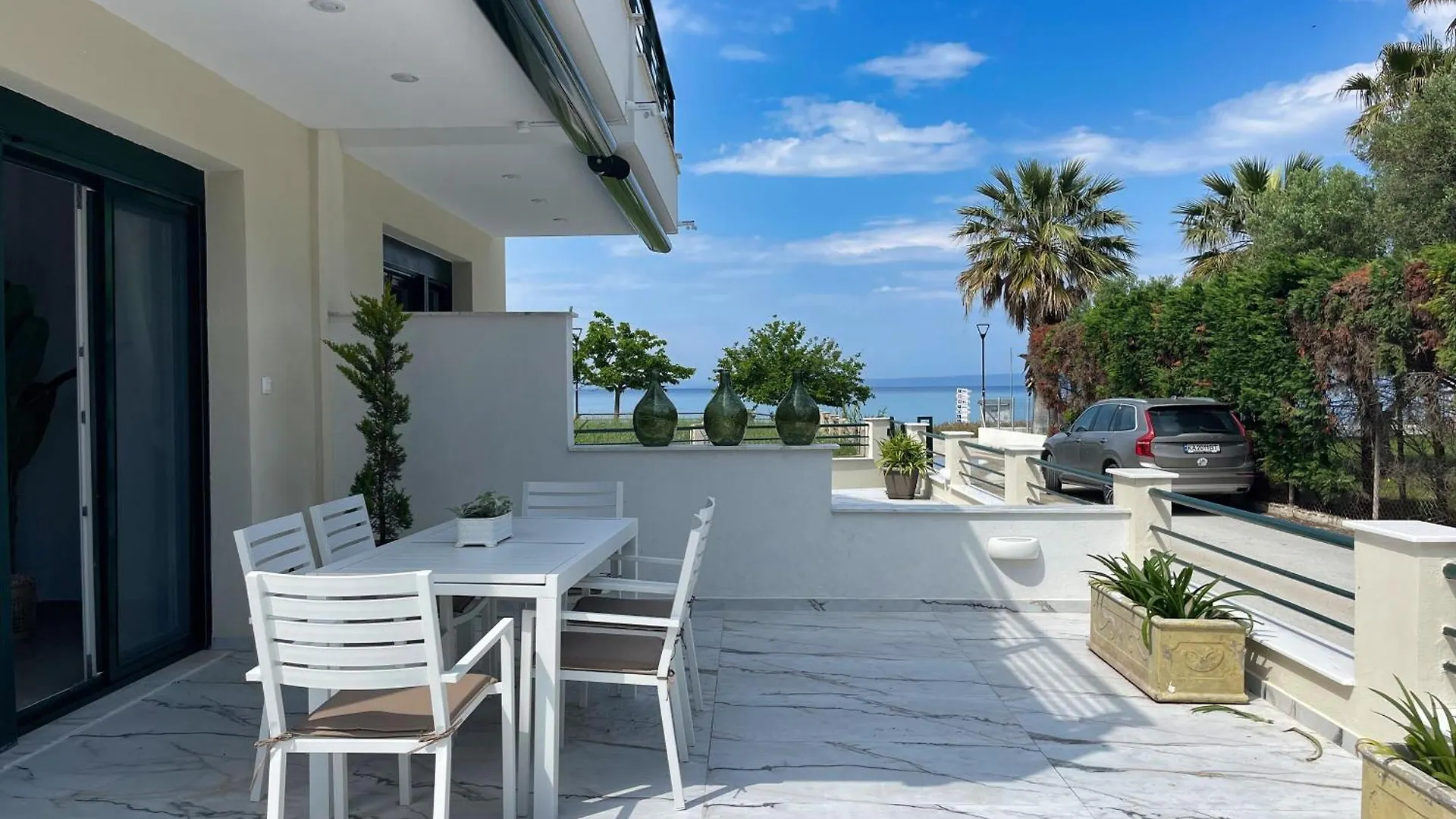 Paradise Overlook - Beachfront Villa Pefkohori