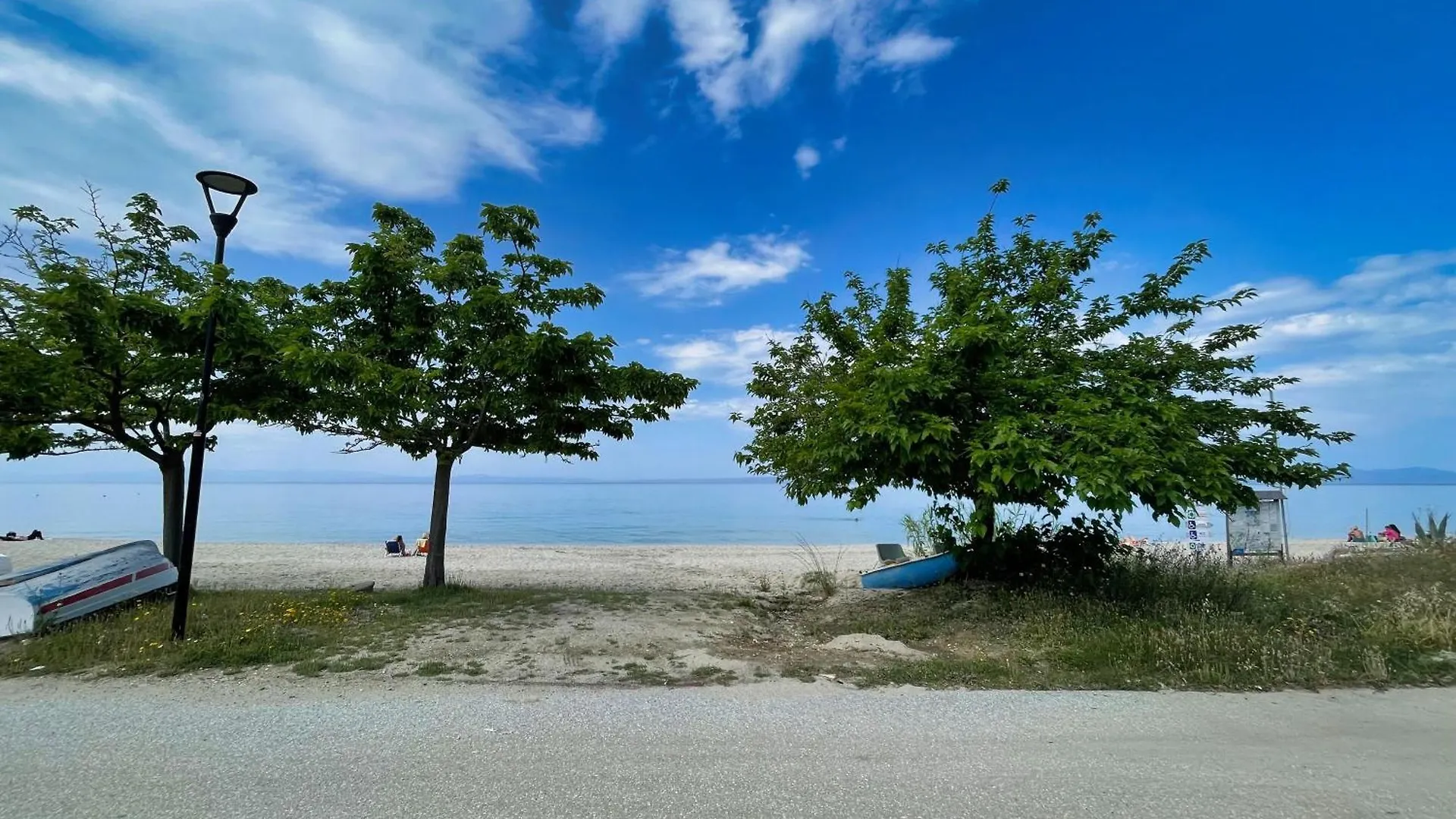 Holiday home Paradise Overlook - Beachfront Villa Pefkohori